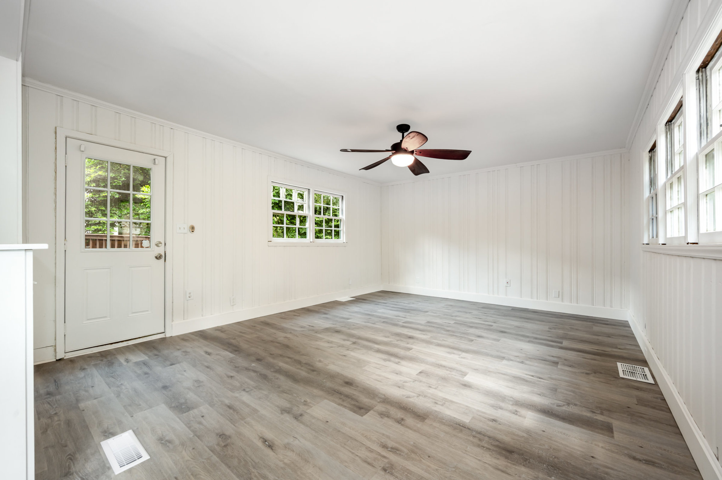 Spacious family room