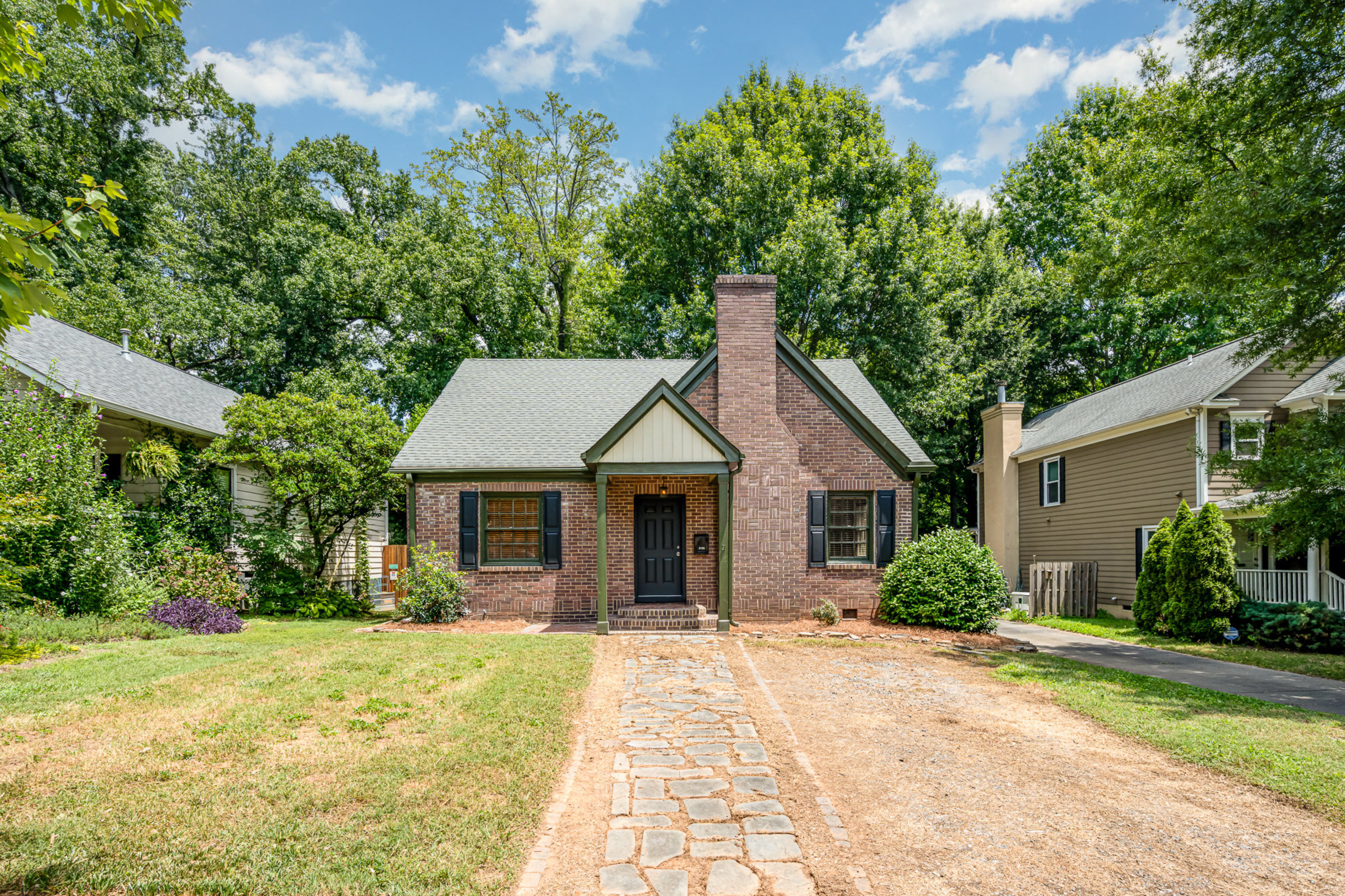 2035 Chesterfield Ave